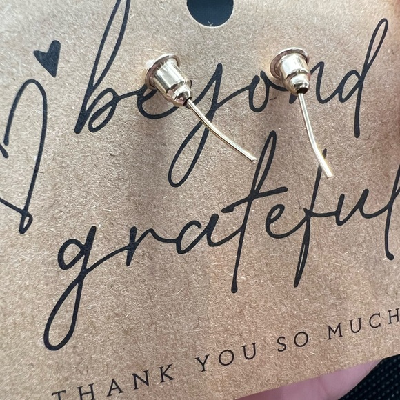 🆕 #4 Christmas tree dangle earrings stocking stuffer - Picture 3 of 3